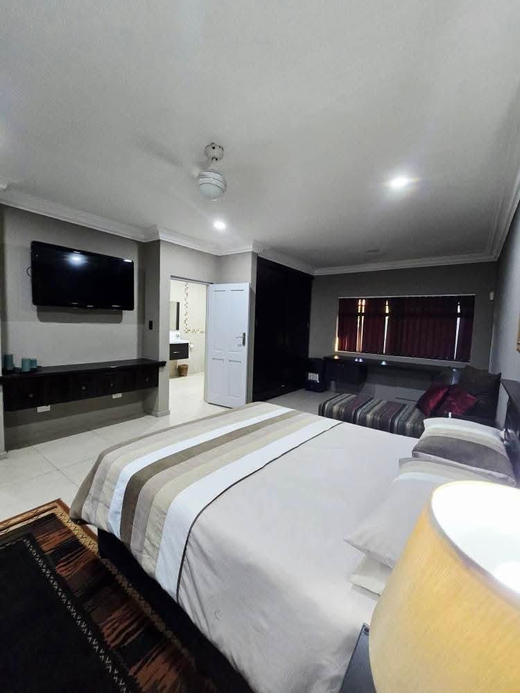 5 Bedroom Property for Sale in Irene Park North West